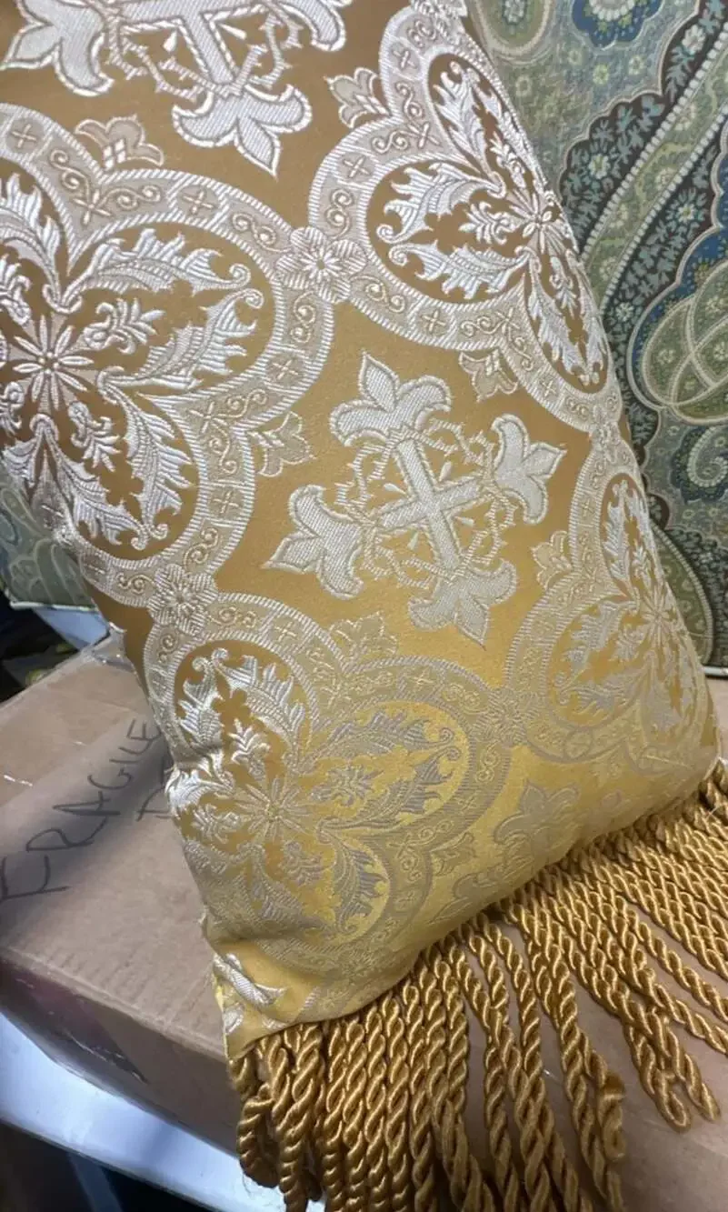Noble Excellence Gold and White Damask Decorative Pillow with Tassels